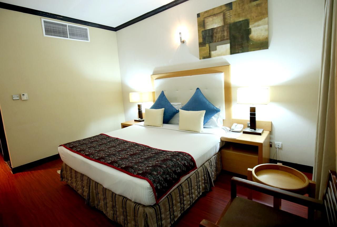 London Crown Hotel 두바이 외부 사진