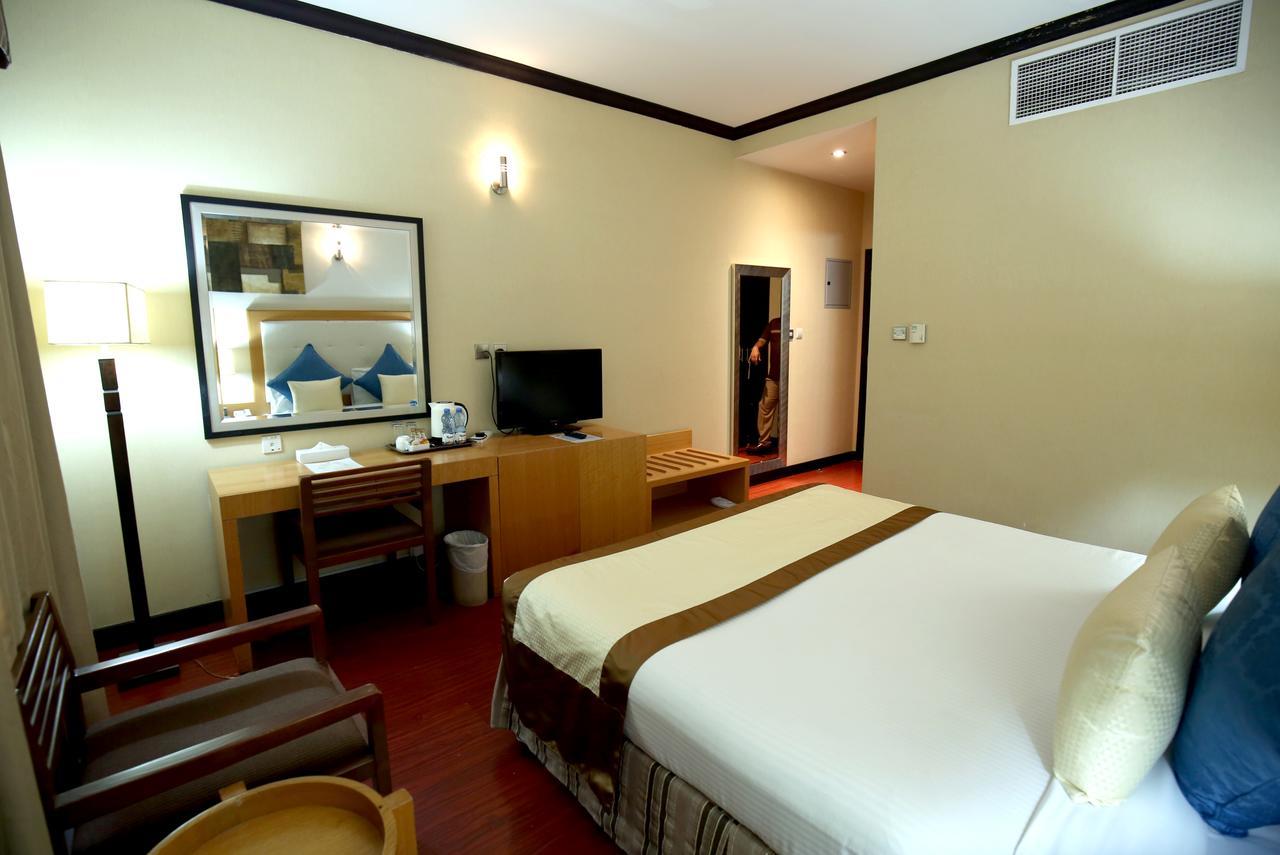 London Crown Hotel 두바이 외부 사진