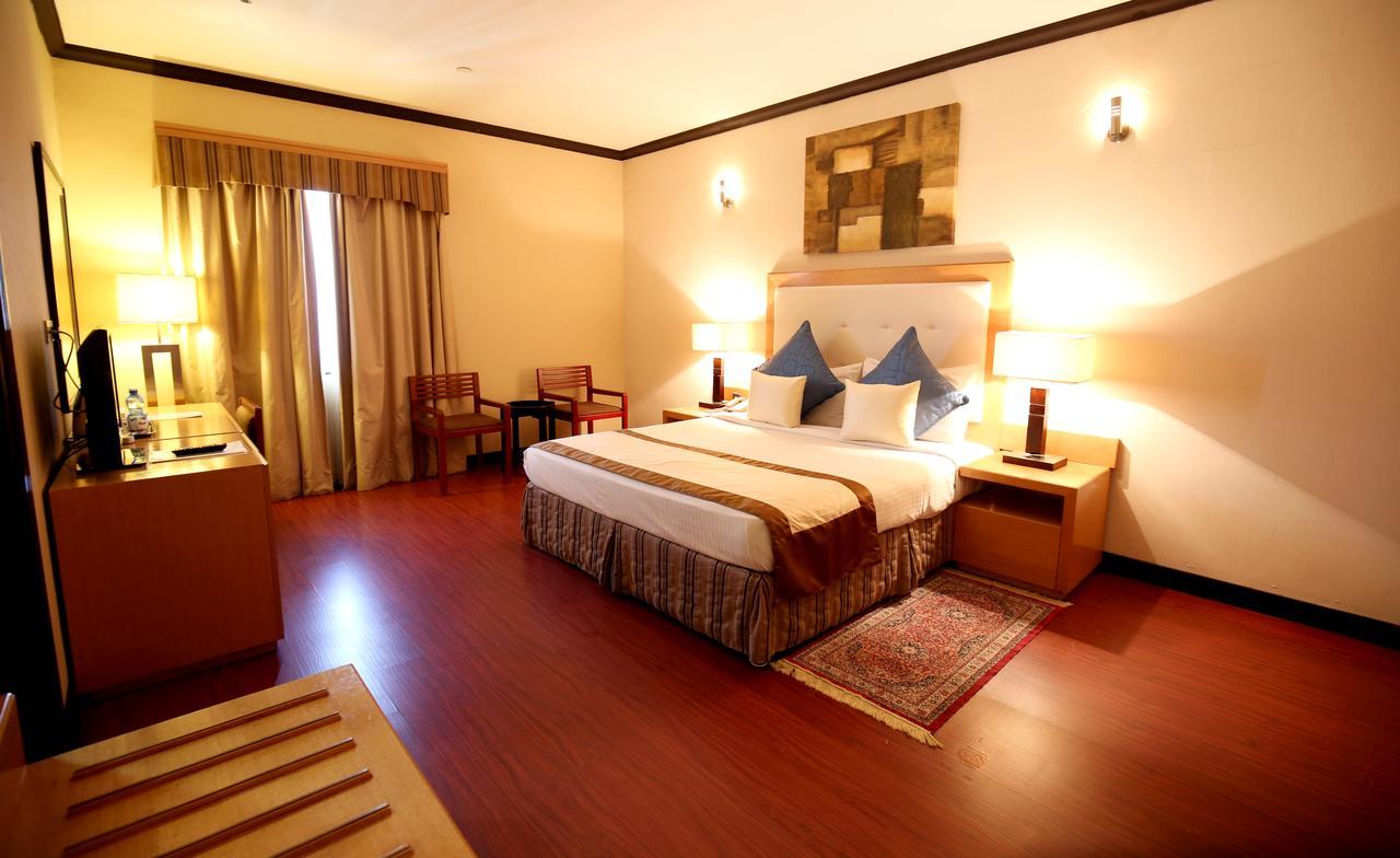 London Crown Hotel 두바이 외부 사진