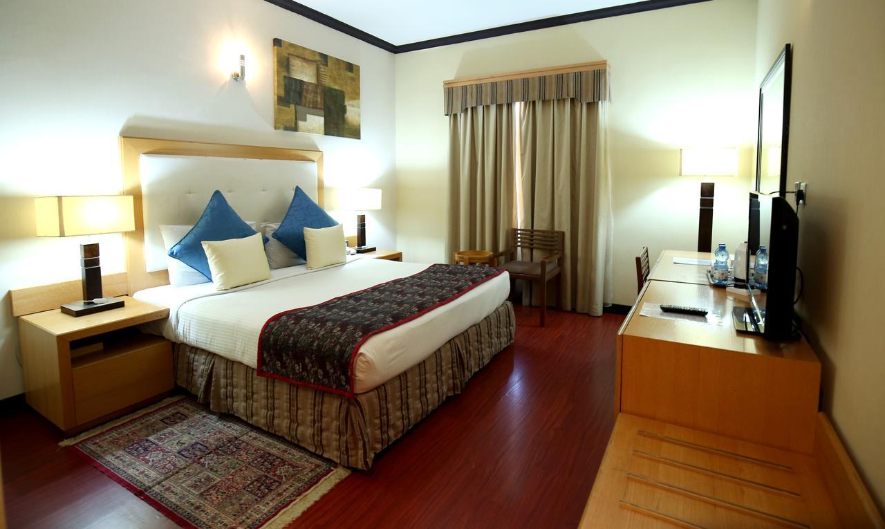 London Crown Hotel 두바이 외부 사진