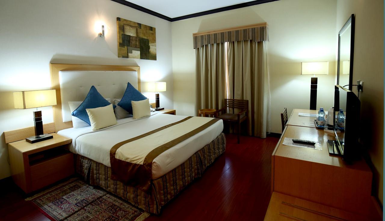 London Crown Hotel 두바이 외부 사진