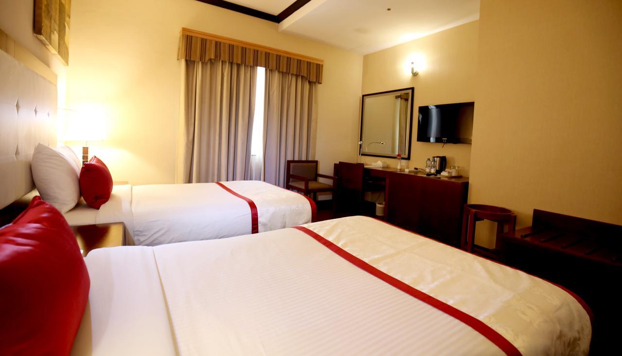 London Crown Hotel 두바이 외부 사진